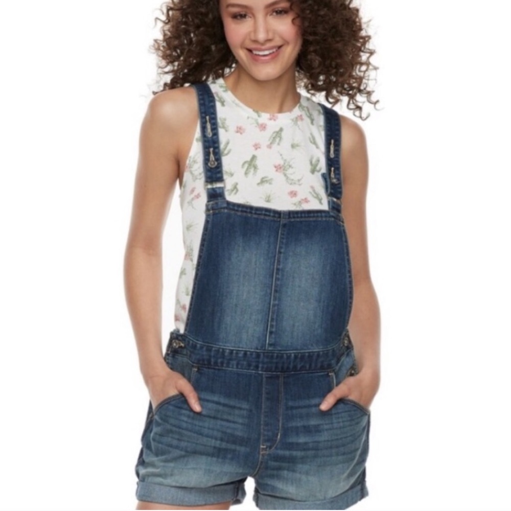 Denizen from Levi’s Denim Overall Shorts / Shortalls Size Small